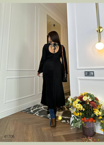 Черное повседневный платье ангоровое больших размеров Liton однотонное