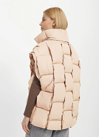 Жилет фактурный с ветрозащитной подкладкой бежевый SoulKiss v-01 (358068846)