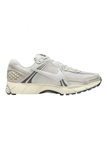 Комбіновані кросівки zoom vomero 5 hf0731-007 всесезон Nike
