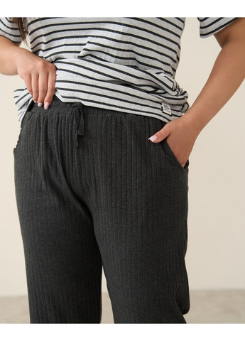 Світло-сіра комплект жіночий з капрі plus size Nicoletta