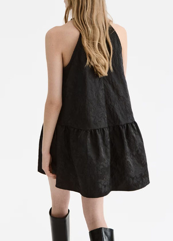 Черное праздничный платье H&M однотонное