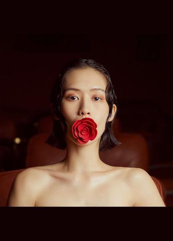 Кляп троянда із силікону та італійської шкіри Rose Ball Gag UPKO (306440359)