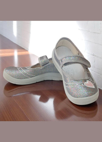 Ортопедичні закриті тапочки капчики на липучці для дівчинки зміна в садок Валді Waldi (332625413)