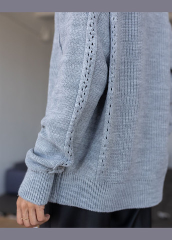 Світло-сірий демісезонний светр Larionoff