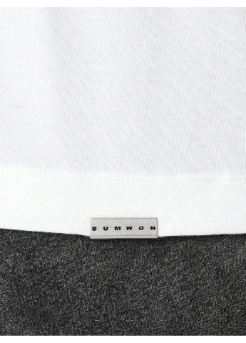 Белая футболка SHEIN
