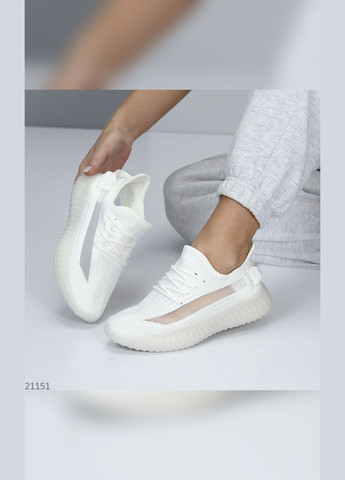 Білі осінні комфортні жіночі кросівки No Brand