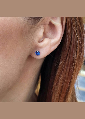 Серебряные гвоздики пусеты на фиксаторах с синим камнем 5 мм серебро 925 пробы Родированное с2фс/606 No Brand (306743336)