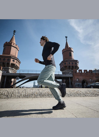 Чорні демісезонні кросівки Rieker