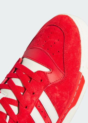 Красные всесезонные кроссовки rivalry low adidas