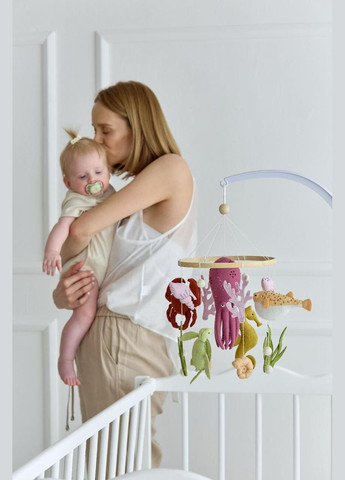 Дитячий мобіль на ліжечко для немовлят WoollyFox "Морський світ: восьминіг, краб, морський коник, рибка" No Brand (342758040)