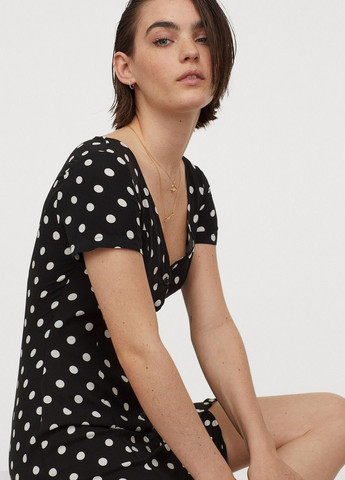 Черно-белое кэжуал платье H&M в горошек