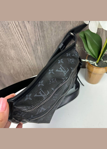 Жіноча сумочка бананка на груди стиль Луї Вітон, сумка крос-боді слінг Чорна No Brand (334730890)