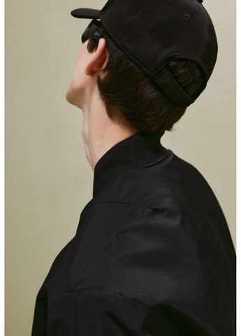 Черная демисезонная мужская куртка бомбер свободного кроя н&м (57652) м черная H&M