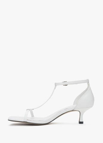 Босоніжки, колір білий Estro (341680784)