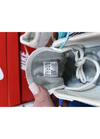 Сірі кросівки чоловічі adidas spezial wonder silver адідас спеціал сірі демісезон No Brand