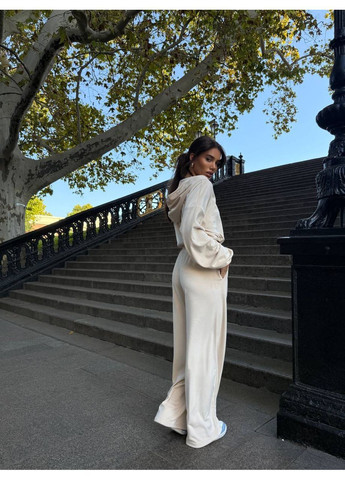 Жіночий костюм трійка велюровий коричневий No Brand (362209612)