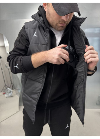 Черный демисезонный костюм мужской 3 ка брюки No Brand