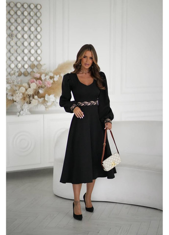 Черное праздничный, вечернее женское платье меди с вышивкой на талии MonCher