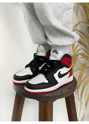 КРОСІВКИ ЖІНОЧІ NIKE AIR JORDAN 1 RETRO HIGH BLACK RED WHITE НАЙК АІР ДЖОРДАН No Brand чорні демісезони (367173142)