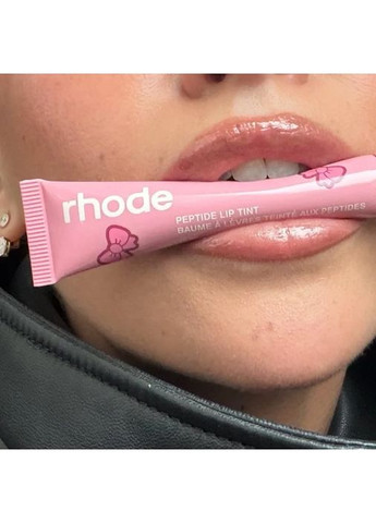 Пептидный бальзам для губ, тинт "Ribbon" vanilla soft serve scented peptide lip tint Rhode (368297525)