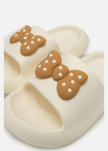 Молочные шлепанцы пляжные для девочки цвет молочный цб-00267974 Yuki