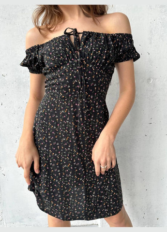Чорна легка приємна до тіла літня міні-сукня з коротким рукавом і відкритими плечима з декольте,чорна сукня в квітковому принті No Brand