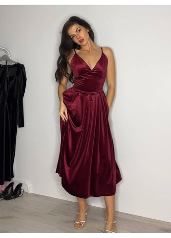 Бордова вечірня оксамитова сукня на бретельках бордового кольору 32950 сукня-майка No Brand однотонна