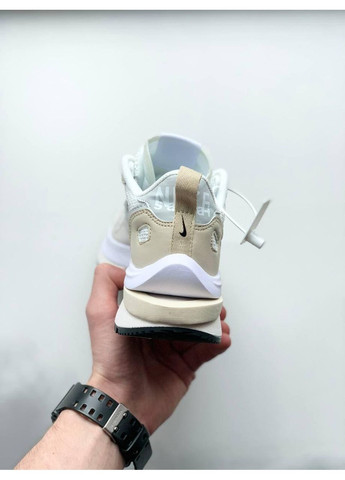 Белые демисезонные кроссовки мужские nike vaporwaffle sport fuschia x sacai beige найк вапормакс No Brand