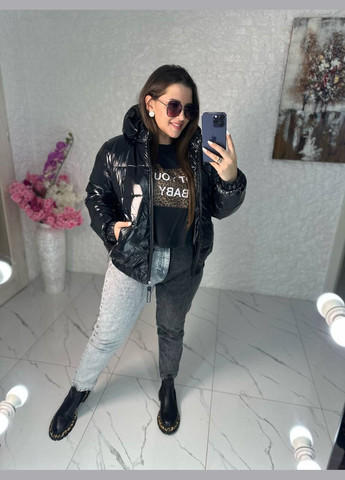 Черная зимняя женская теплая курточка цвет красный New Trend