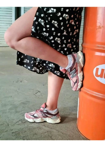 КРОССОВКИ ЖЕНСКИЕ NEW BALANCE 9060 CHERRY BLOSSOM НЬЮ БЕЛАНС 9060 No Brand комбинированные демисезоны (391019519)
