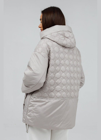 Серая демисезонная куртка стеганная женская Lora