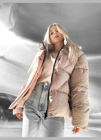 Бежева стильний пуховик Vakko