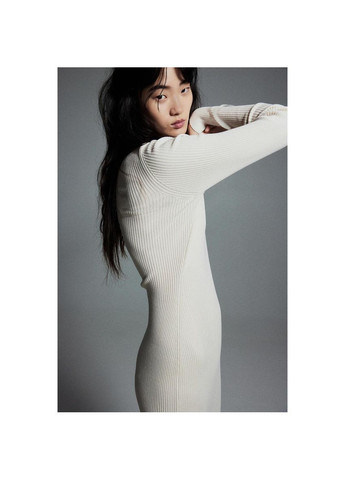 Бежевое кэжуал платье в рубчик H&M однотонное