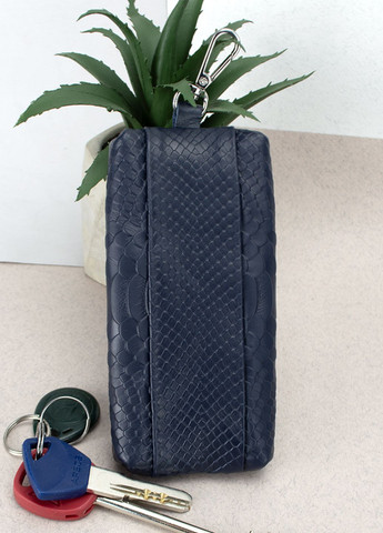 Ключниця жіноча шкіряна на блискавці Classic (синій пітон) з карабіном HandyCover (280924872)