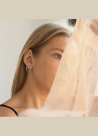 Серебряные серьги - пусеты Пересечение колец 122584 Oniks (264644436)