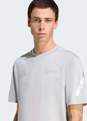 Сіра футболка mercedes - amg petronas formula one team silver arrows adidas