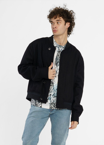 Черная зимняя бомбер Paul Smith