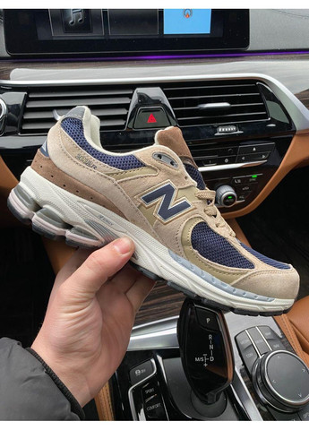 Белые демисезонные кроссовки мужские new balance 2002r brown нью беланс 2002r No Brand