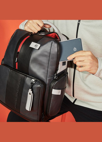 Рюкзак для ноутбука URBAN Bagmotic/Grey-Black CA4550UB00BM_GRN official Piquadro (372674654)