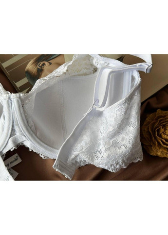 Белый бюстгальтер белый на большую грудь с мягким поролоном Lanny Mode