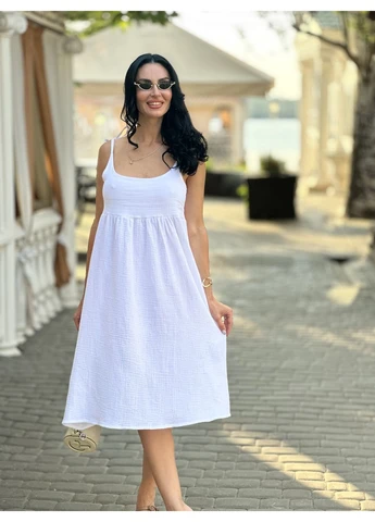 Белое повседневный летнее платье сарафан из муслина на бретельках Fashion Girl