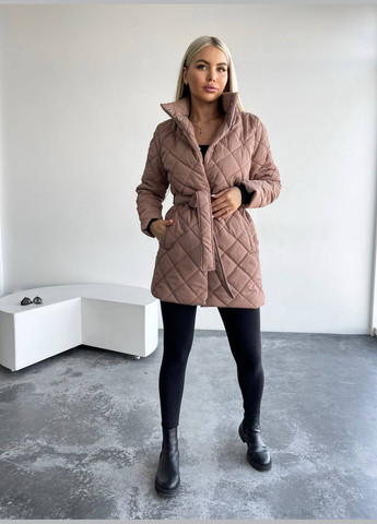 Бежева жіноча тепла куртка з капюшоном колір бежевий р.50/52 452212 New Trend