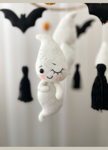 Дитячий музичний мобіль на ліжечко для немовлят WooolyWool «Веселі привиди» з 35 мелодіями No Brand (342757871)