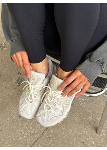 Бежеві всесезонні кросівки Vakko