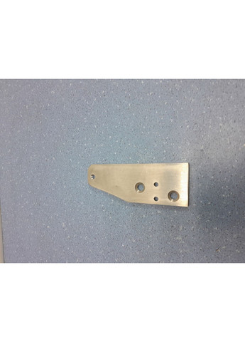 Петля для холодильника 7042350 LIEBHERR (361863466)