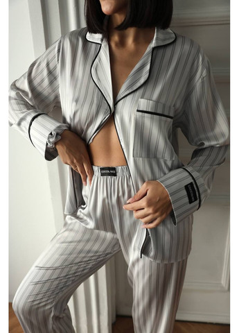 Серая сатиновая пижама в серую полоску, l No Brand