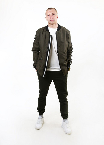 Оливковая (хаки) демисезонная ветровка Mtp