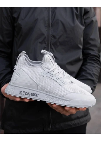 КРОСІВКИ ЖІНОЧІ ADIDAS DIFFERENT SILVER АДІДАС ДІФФЕРЕНТ СІРІ No Brand сірі демісезони (391936296)