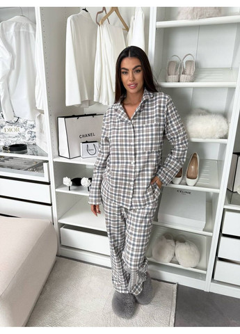 Жіночий домашній костюм в клiтину з фланелi сiрого кольору 35923 No Brand (368726740)