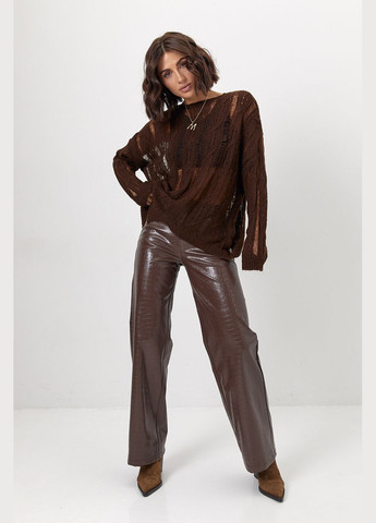 Экокожаные брюки с фактурой крокодила - бордо цвет Lurex (317233686)